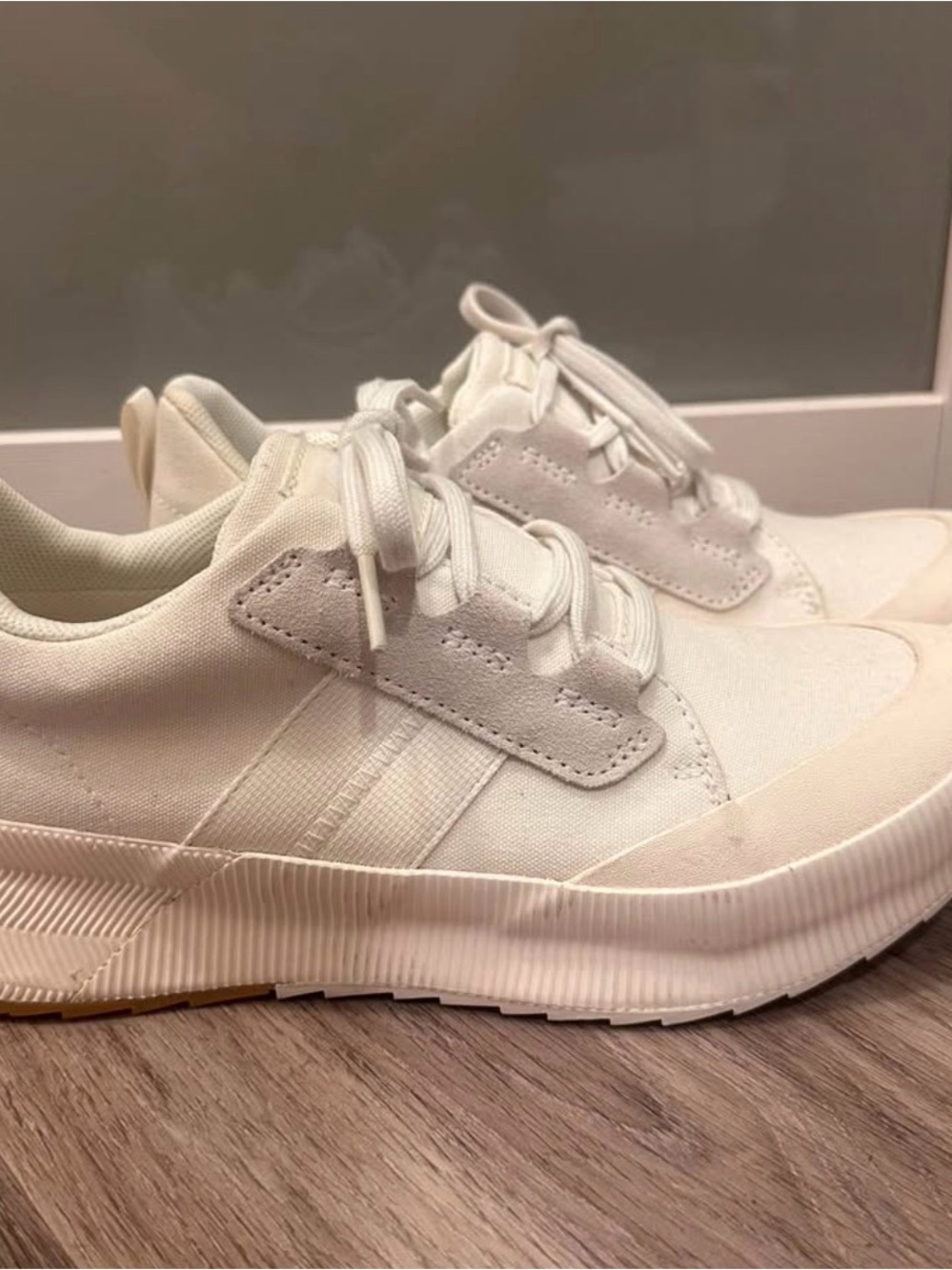 Sorel Women's Off-White Low-Top Lace-Up Sneakers